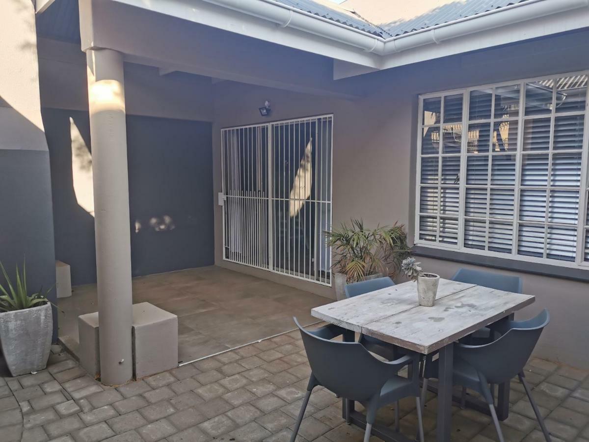 Appartement Rosedene à Bloemfontein Extérieur photo