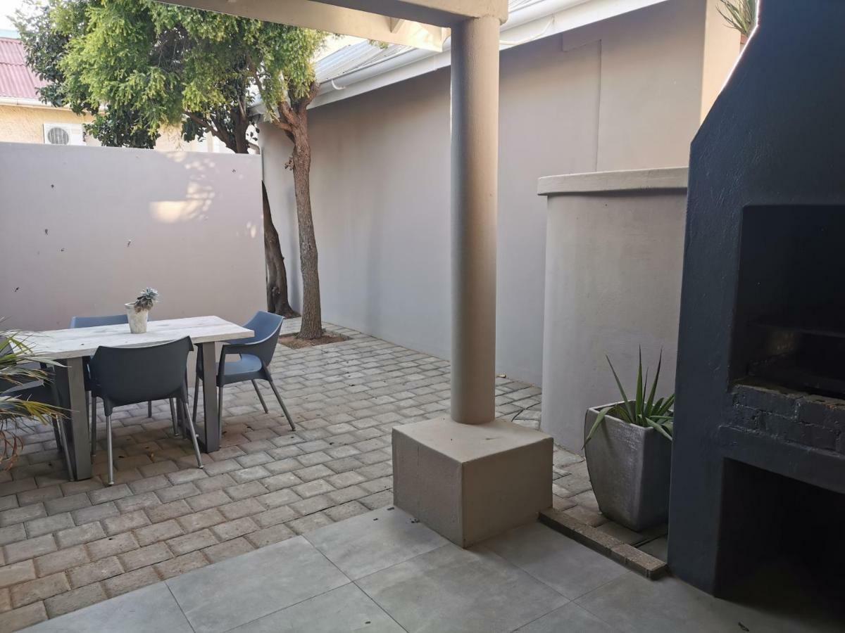 Appartement Rosedene à Bloemfontein Extérieur photo